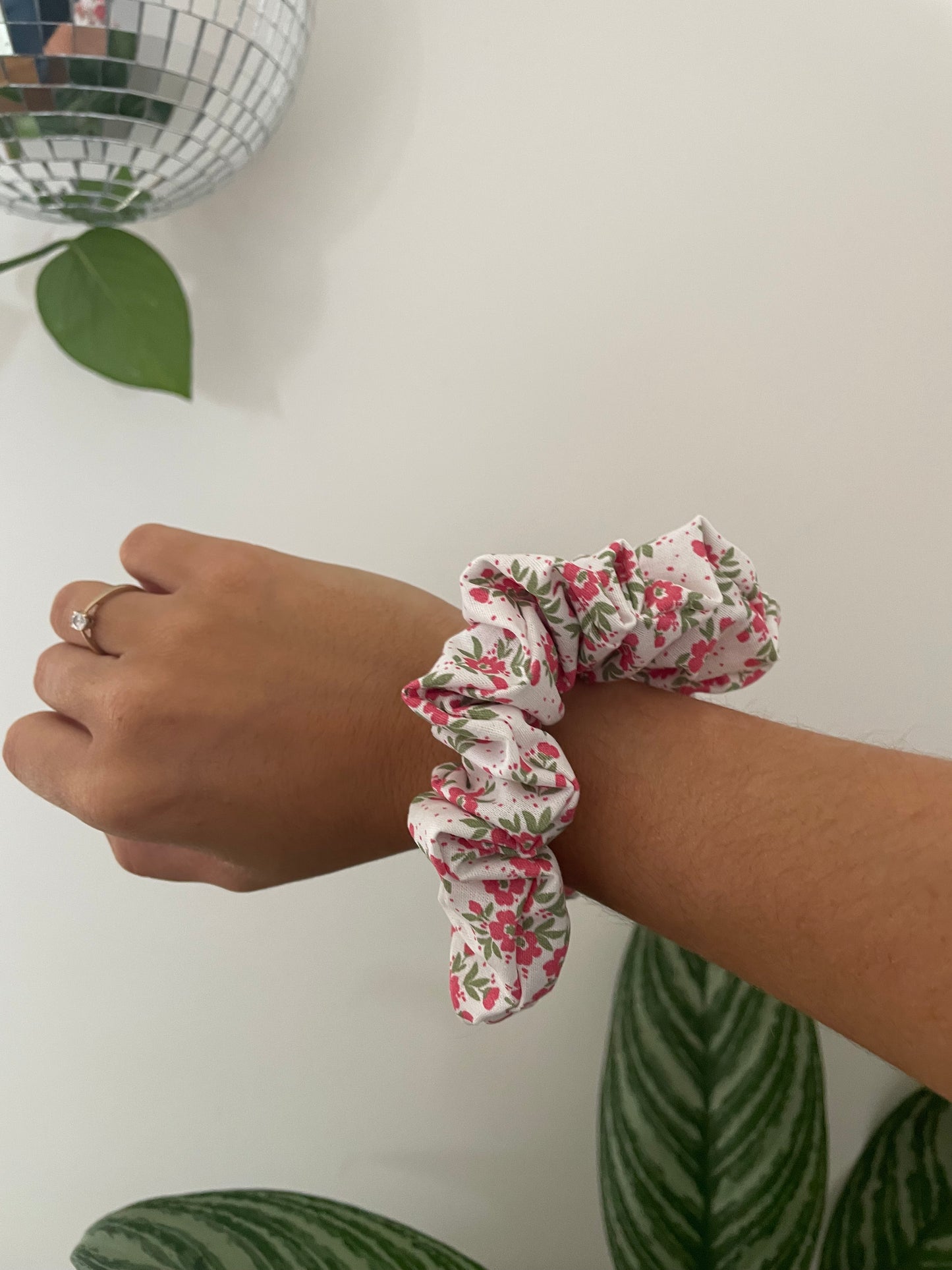 Le chouchou fleur rose