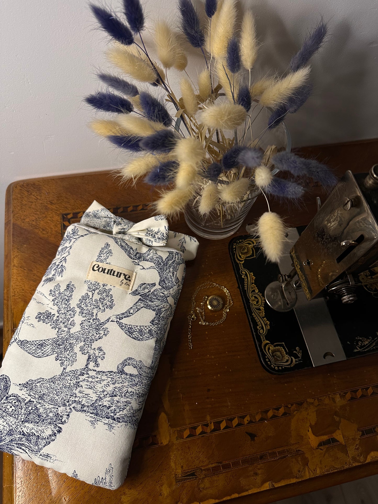 La pochette livre poche/liseuse Bleue
